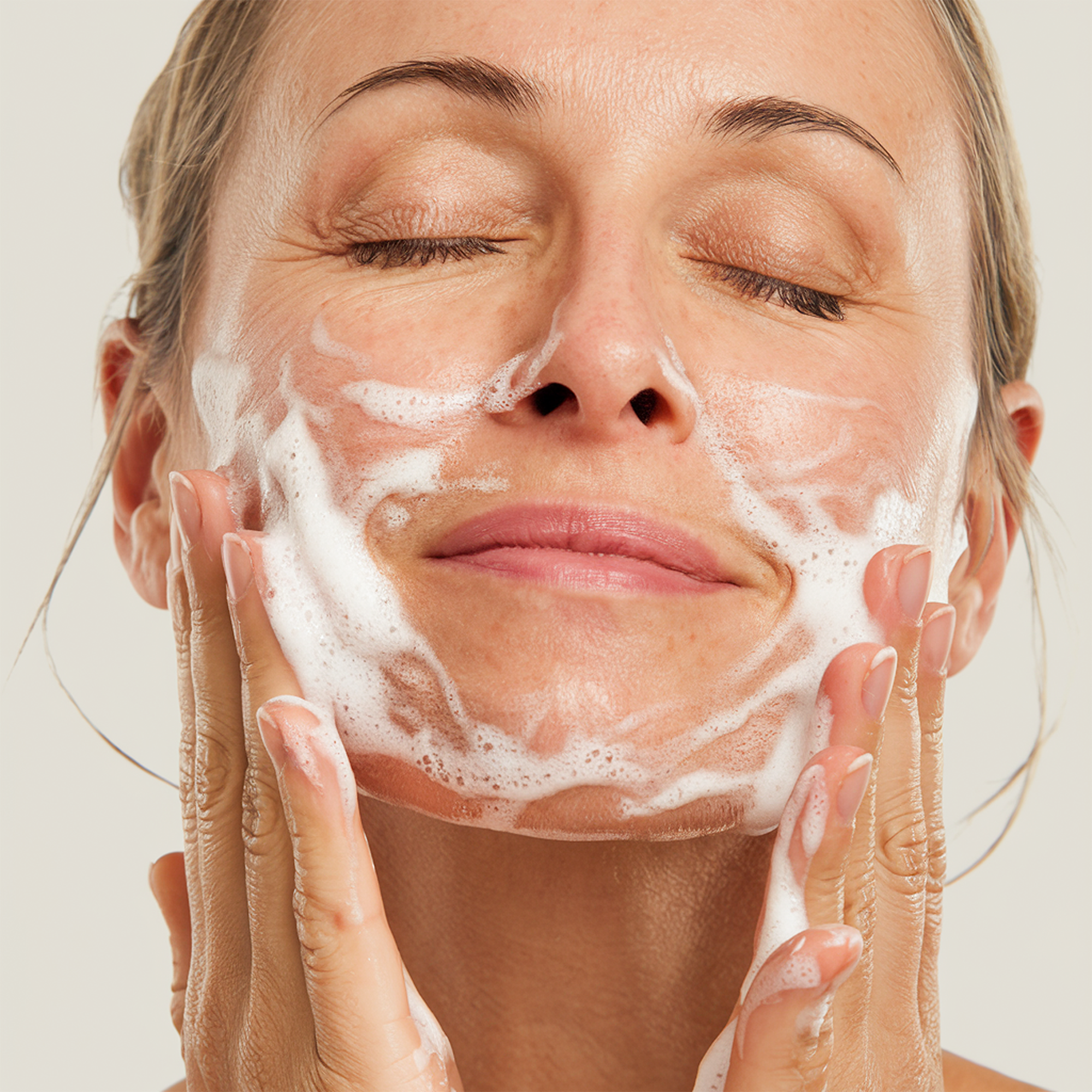 Foaming Oil Cleanser